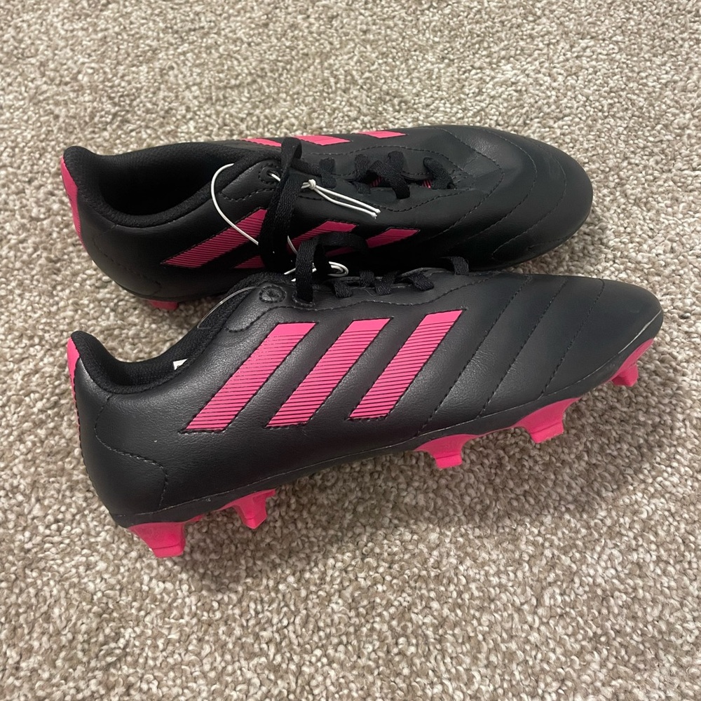 NEW Adidas Soccer Cleats! Youth 4